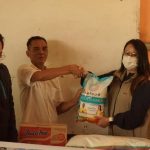 Peduli Korban Karhutla, dr. Grace Pabayo Salurkan Paket Sembako untuk Warga dan Relawan